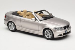 BMW 1 Series E88 Cabriolet Mineral Silver Metallic Kyosho 1:18 80430427020 Pressofusione — immagine 6 di 8