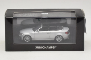 BMW 1-Series E88 Cabriolet Titan Silver Minichamps 1:43 80420427037-R1 Pressofusione — immagine 5 di 5