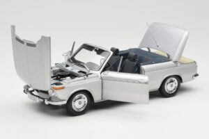 BMW 1600 Cabriolet Argento Minichamps 1:18 80430145819 Pressofusione — immagine 2 di 8