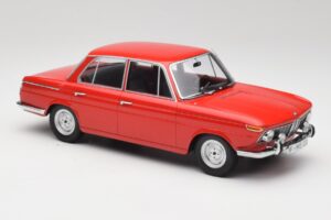 BMW 1800 Ti Carminio Rosso Minichamps 1:18 107024001 Pressofusione — immagine 4 di 6