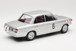BMW 1800 TiSA #6 J. Munaron / K. Eppelein 24 Hours of Spa 1965 Minichamps 1:18 155652906 Pressofusione — immagine 2 di 6