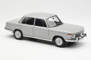 BMW 1800 TiSA Bernina Grigio AUTOart 1:18 70621 Pressofusione — immagine 6 di 8