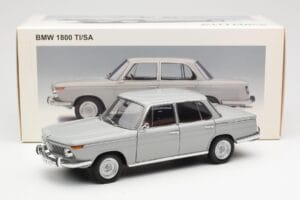 BMW 1800 TiSA Bernina Grigio AUTOart 1:18 70621 Pressofusione — immagine 8 di 8