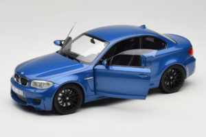 BMW 1M Coupe E82 Blue Metallic Minichamps 1:18 110020025 Pressofusione — immagine 2 di 8