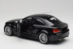 BMW 1M Coupe E82 Black Metallic Minichamps 1:18 110020021 Pressofusione — immagine 5 di 8