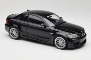 BMW 1M Coupe E82 Black Metallic Minichamps 1:18 110020021 Pressofusione — immagine 6 di 8