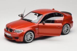 BMW 1M Coupe E82 Sakhir Orange Metallic Minichamps 1:18 110020020 Pressofusione — immagine 2 di 8