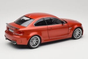 BMW 1M Coupe E82 Sakhir Orange Metallic Minichamps 1:18 110020020 Pressofusione — immagine 3 di 8