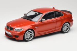 BMW 1M Coupe E82 Sakhir Orange Metallic Minichamps 1:18 110020020 Pressofusione