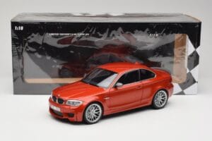 BMW 1M Coupe E82 Sakhir Orange Metallic Minichamps 1:18 110020020 Pressofusione — immagine 8 di 8