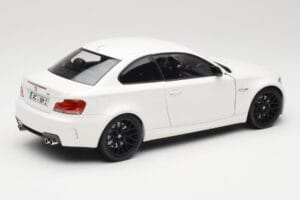 BMW 1M Coupe E82 Bianco Minichamps 1:18 110020022 Pressofusione — immagine 3 di 8