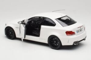 BMW 1M Coupe E82 Bianco Minichamps 1:18 110020022 Pressofusione — immagine 5 di 8