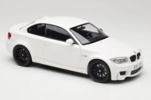 BMW 1M Coupe E82 Bianco Minichamps 1:18 110020022 Pressofusione — immagine 6 di 8