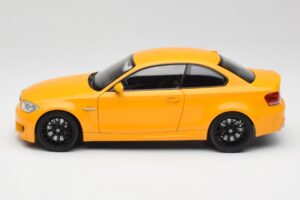 BMW 1M Coupe E82 Giallo Minichamps 1:18 110020026 Pressofusione — immagine 4 di 8