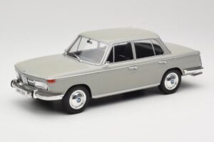 BMW 2000 TI Grigio MCG 1:18 MCG18112 Pressofusione