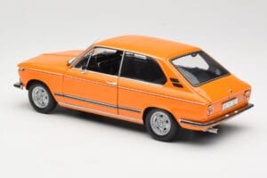 BMW 2000 Tii Touring Arancione Minichamps 1:18 80430145824 Pressofusione — immagine 7 di 8