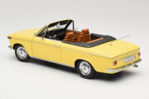 BMW 2002 Cabriolet Verde Brillante Minichamps 1:18 80430145820 Pressofusione — immagine 7 di 8