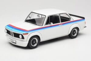 BMW 2002 E10 Turbo Bianco MCG 1:18 MCG18408-R Pressofusione