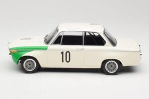 BMW 2002 Tii E10 #10 H. Hahne / D. Quester Winners Nurburgring 1968 Minichamps 1:18 155682710 Pressofusione — immagine 3 di 6