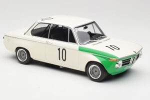 BMW 2002 Tii E10 #10 H. Hahne / D. Quester Winners Nurburgring 1968 Minichamps 1:18 155682710 Pressofusione — immagine 4 di 6
