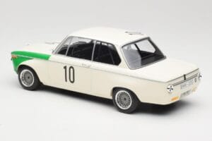 BMW 2002 Tii E10 #10 H. Hahne / D. Quester Winners Nurburgring 1968 Minichamps 1:18 155682710 Pressofusione — immagine 5 di 6