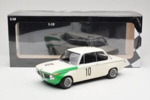 BMW 2002 Tii E10 #10 H. Hahne / D. Quester Winners Nurburgring 1968 Minichamps 1:18 155682710 Pressofusione — immagine 6 di 6