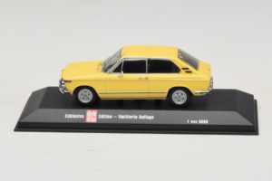 BMW 2002 Touring Giallo Minichamps 1:43 403021115 Pressofusione
