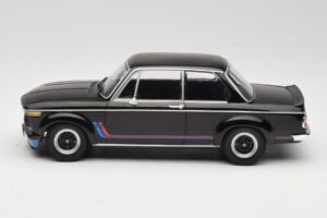 BMW 2002 Turbo Nero Minichamps 1:18 155026204 Pressofusione — immagine 3 di 6