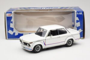 BMW 2002 Turbo E10 Bianco Anson 1:18 30393 Pressofusione — immagine 8 di 8