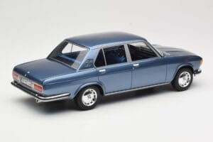 BMW 2500 E3 Blue Metallic BoS Models 1:18 BOS030 Resina — immagine 2 di 6