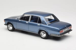 BMW 2500 E3 Blue Metallic BoS Models 1:18 BOS030 Resina — immagine 5 di 6