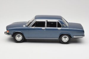 BMW 2500 E3 Blue Metallic Minichamps 1:18 155029200 Pressofusione — immagine 3 di 6