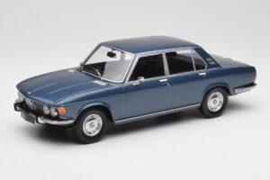 BMW 2500 E3 Blue Metallic Minichamps 1:18 155029200 Pressofusione