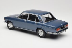 BMW 2500 E3 Blue Metallic Minichamps 1:18 155029200 Pressofusione — immagine 5 di 6