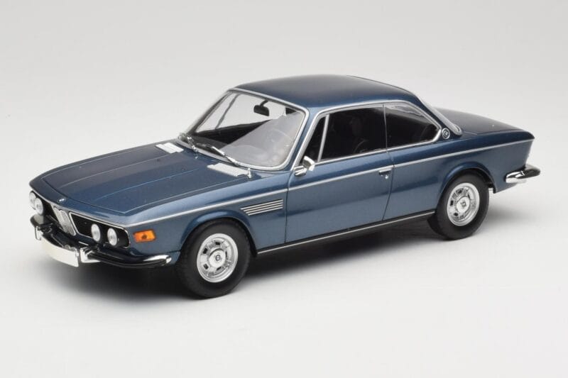 BMW 2800 CS E9 Blu Metallizzato Minichamps 1:18 155028032 Pressofusione