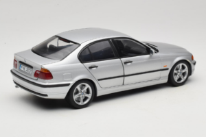 BMW 3 Series E46 Argento UT Models 1:18 80439421535 Pressofusione — immagine 3 di 8