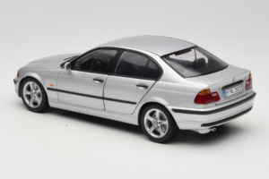 BMW 3 Series E46 Argento UT Models 1:18 80439421535 Pressofusione — immagine 7 di 8