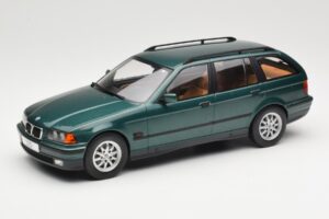 BMW 3 Series E36 Touring Green Metallic MCG 1:18 MCG18366 Pressofusione