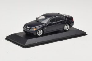 BMW 3 Series E90 Dark Blue Metallic Minichamps 1:43 80420392151-R Pressofusione — immagine 3 di 5