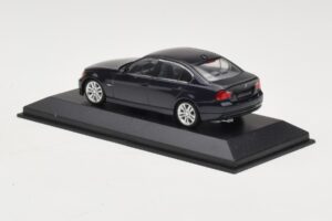 BMW 3 Series E90 Dark Blue Metallic Minichamps 1:43 80420392151-R Pressofusione — immagine 4 di 5