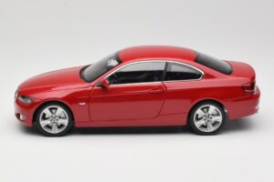 BMW 3 Series E92 Rosso Kyosho 1:18 80430407219 Pressofusione — immagine 4 di 8