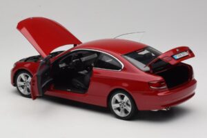 BMW 3 Series E92 Rosso Kyosho 1:18 80430407219 Pressofusione — immagine 5 di 8