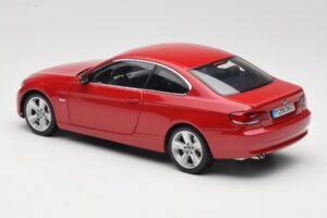 BMW 3 Series E92 Rosso Kyosho 1:18 80430407219 Pressofusione — immagine 7 di 8
