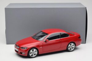 BMW 3 Series E92 Rosso Kyosho 1:18 80430407219 Pressofusione — immagine 8 di 8