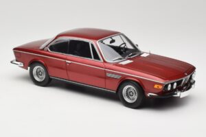 BMW 3.0 CSi E9 Red Metallic Minichamps 1:18 155028031 Pressofusione — immagine 4 di 6