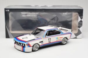 BMW 3.0 CSL E9 #12 BMW Motorsport C. Amon / H-J. Stuck Winners 6 Hours Nurburgring 1973 Minichamps 1:18 155732612 Pressofusio — immagine 6 di 6