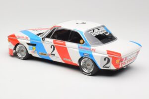 BMW 3.0 CSL E9 #2 Luigi Racing A. de Fierlant / P. Xhenceval Winners 24 Hours of Spa 1975 Minichamps 1:18 155752602 Pressofus — immagine 5 di 6