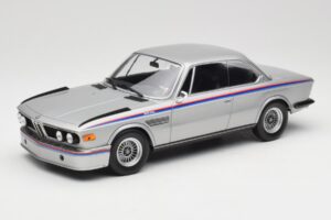 BMW 3.0 CSL E9 Polaris Silver Minichamps 1:18 155028135 Pressofusione