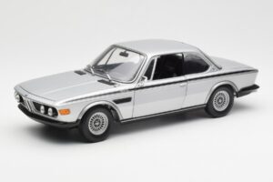 BMW 3.0 CSL E9 Argento Minichamps 1:18 180029020 Pressofusione