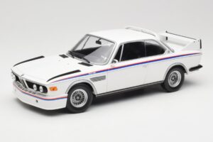 BMW 3.0 CSL E9 Bianco Minichamps 1:18 155028136 Pressofusione